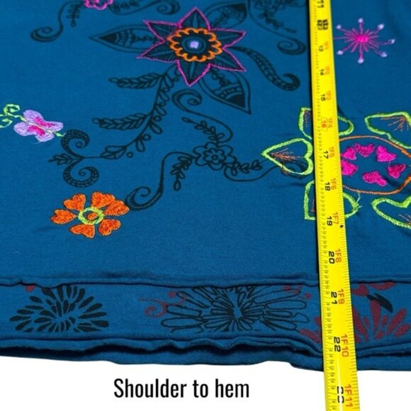 Unbranded Blue Floral Embroidered Bell Sleeve Top Artsy Bohemian Peasant M - Picture 12 of 12